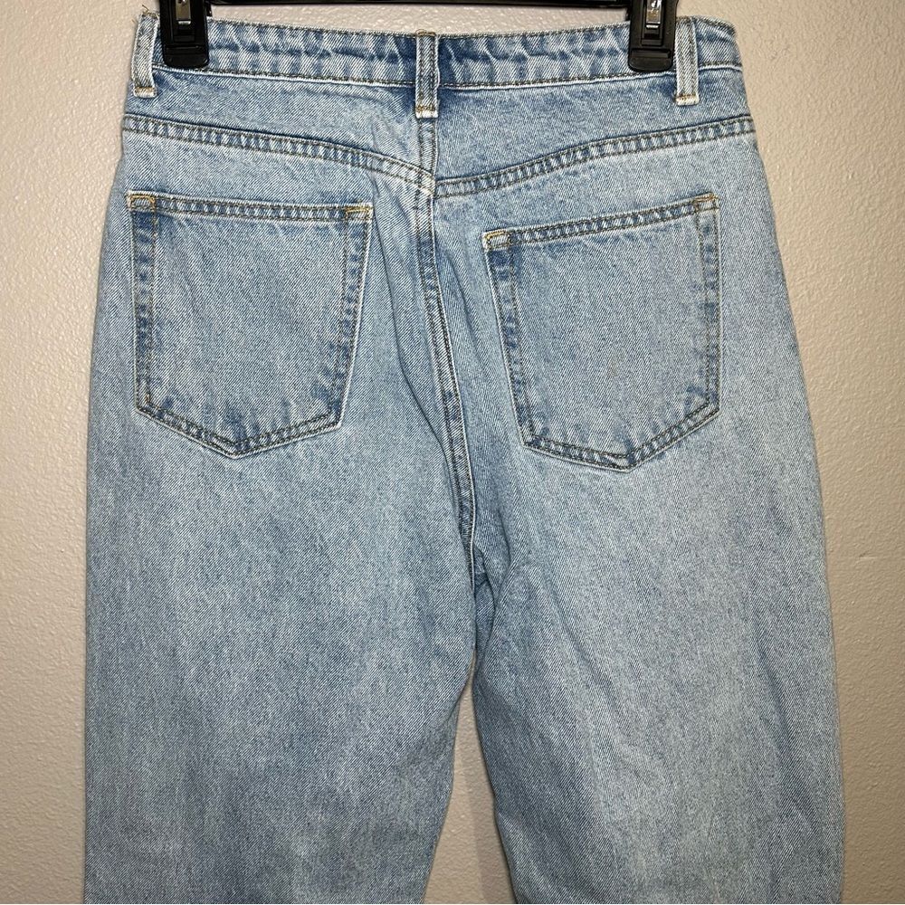 PrettyLittleThing knee rip high rise distressed mom jeans women’s size small 6 - Picture 7 of 10